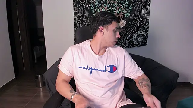 Snapshot of JayMarcos_ chatting on 02-18-25, 04:37 JayMarcos  online show from 02-18-25, 04:37
