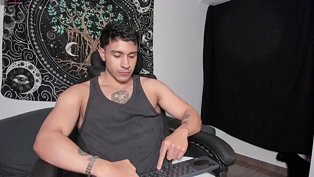 Snapshot of JayMarcos_ chatting on 03-10-25, 05:33 JayMarcos  online show from 03-10-25, 05:33