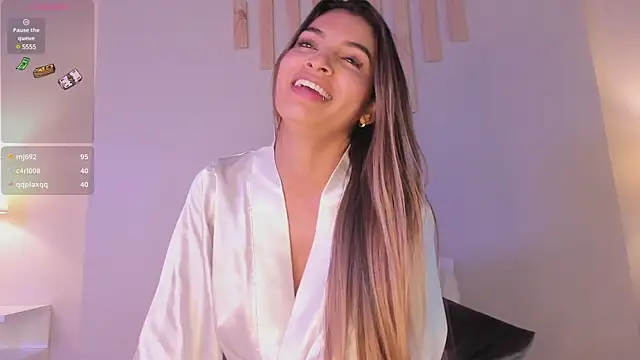 VictoriaNoah  online show from 03-09-25, 01:56