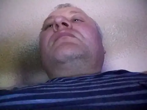Snapshot of Grasul78 chatting on 06-15-26, 03:58 Grasul78 online show from 06-15-26, 03:58