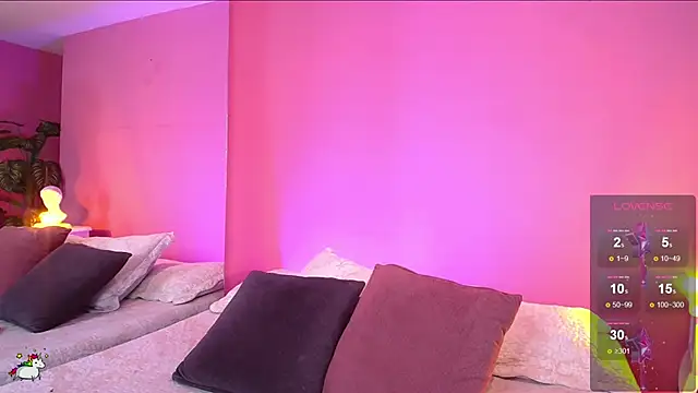 Nicolette ks  online show from 12-29-24, 01:17