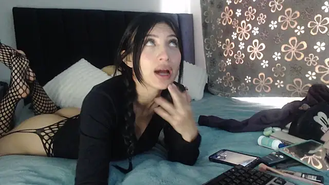 Nicolette ks  online show from 03-10-25, 03:09