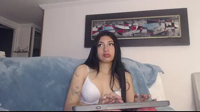 Nicolette ks  online show from 09-19-25, 04:58