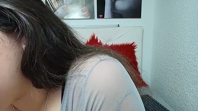 LinaBrowm online show from 04-21-26, 01:39