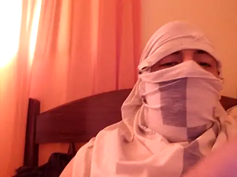 Snapshot of OrbitedRomance chatting on 11-16-25, 03:28 OrbitedRomance online show from 11-16-25, 03:28