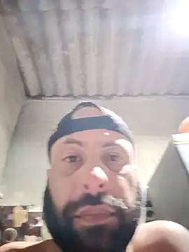 Snapshot of eupica1195 chatting on 09-09-25, 02:33 eupica1195 online show from 09-09-25, 02:33