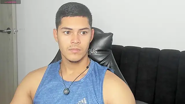 Snapshot of Iamdylan777 chatting on 04-23-26, 02:52 Iamdylan777 online show from 04-23-26, 02:52