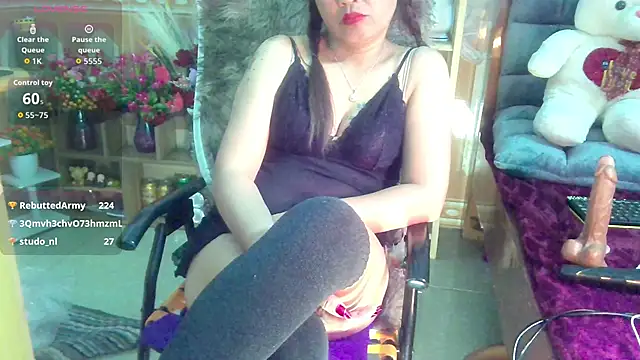 Jerry-Lan online show from 11-25-25, 07:03