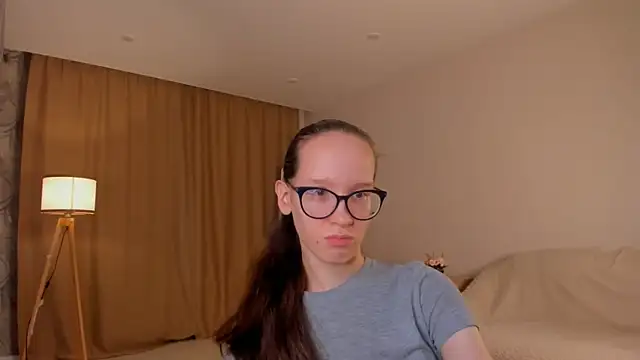 BettyBrowni online show from 10-28-25, 04:31