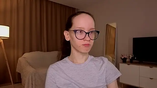 BettyBrowni online show from 04-14-26, 04:13