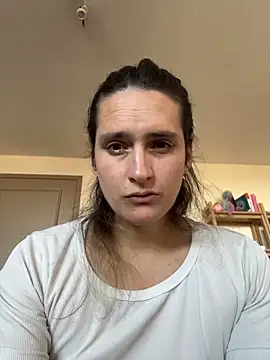 luluphoenix00 online show from 11-01-25, 02:41