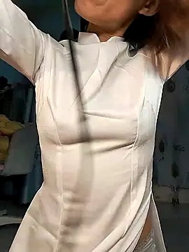 Snapshot of Kami_gaam chatting on 01-08-25, 01:32 Kami gaam online show from 01-08-25, 01:32