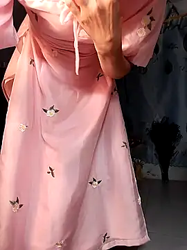 Snapshot of Kami_gaam chatting on 01-20-25, 01:00 Kami gaam online show from 01-20-25, 01:00