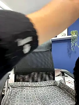 Isakeys  online show from 10-17-25, 07:16