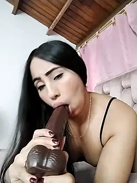 Emma Evelyn online show from 01-13-26, 08:14