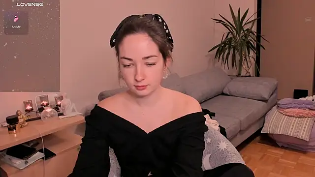 Snapshot of cClandesTina chatting on 12-21-24, 03:42 cClandesTina online show from 12-21-24, 03:42