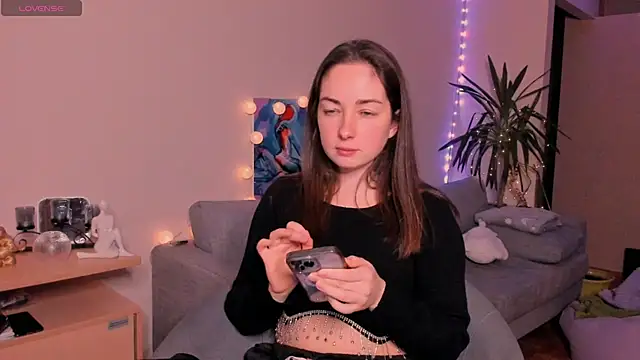 Snapshot of cClandesTina chatting on 12-25-24, 10:05 cClandesTina online show from 12-25-24, 10:05