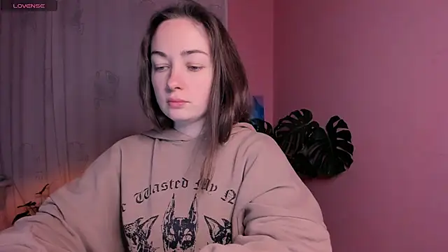 Snapshot of cClandesTina chatting on 03-15-25, 10:22 cClandesTina online show from 03-15-25, 10:22