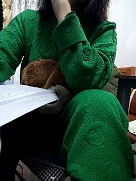 Haralushiaaa online show from 11-27-25, 08:38