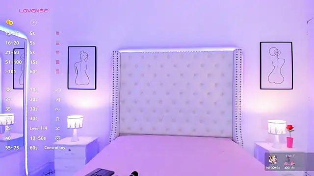 Coco Balenciaga  online show from 12-22-24, 12:49