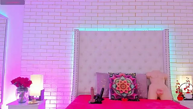 Coco Balenciaga  online show from 04-20-26, 11:57