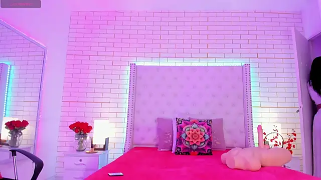 Coco Balenciaga  online show from 04-21-26, 11:27