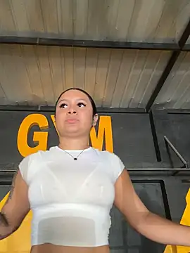 Pretty Isadora online show from 11-14-25, 05:55