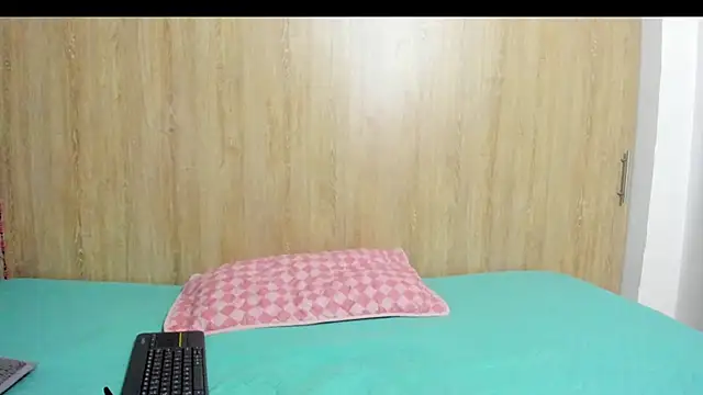 on tefa online show from 03-25-26, 09:21