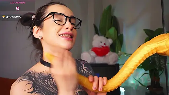 EvaCanton online show from 02-01-26, 02:21