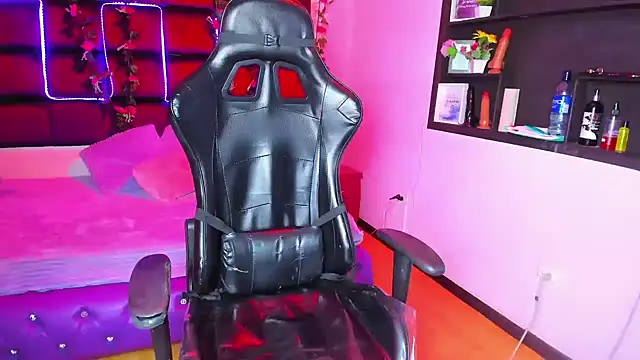 Amy hoy69 online show from 10-19-25, 12:50