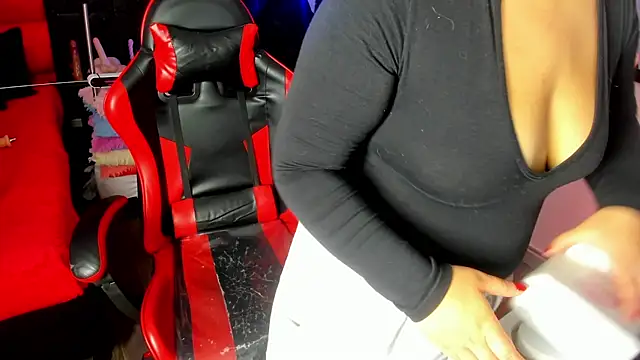 Amy hoy69 online show from 04-18-26, 02:59