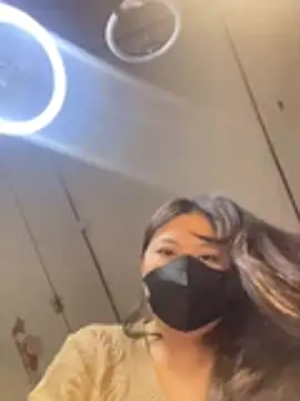 --Lyly-- online show from 01-18-26, 04:16