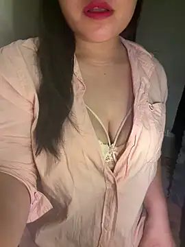 --Lyly-- online show from 03-25-26, 04:02