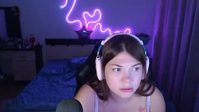 helengilmor online show from 09-16-25, 03:46