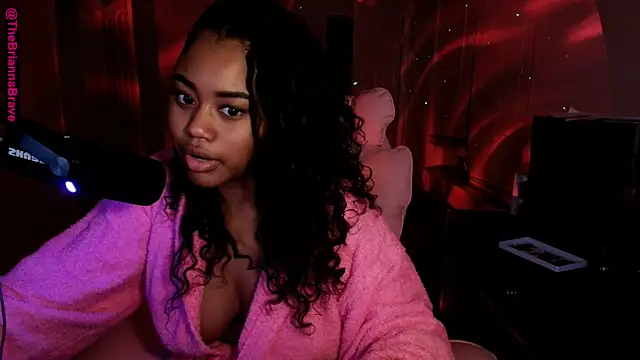 Snapshot of BriannaBrave chatting on 07-19-26, 07:34 BriannaBrave online show from 07-19-26, 07:34