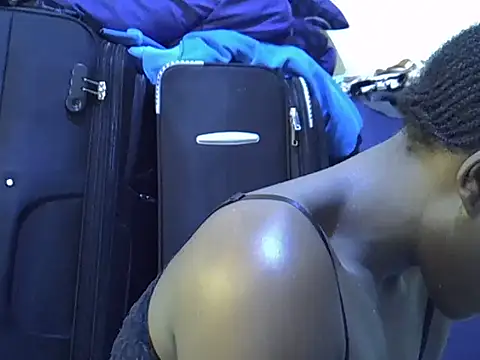 Adaline-Paris online show from 10-20-25, 04:57