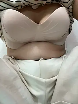 Milk Mom99 online show from 07-05-26, 06:53