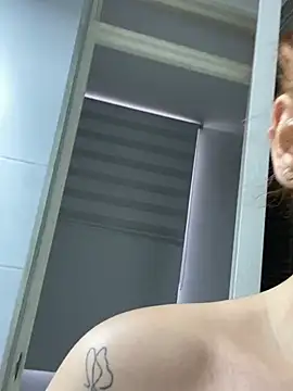 SamanthaKlein  online show from 12-28-24, 07:43