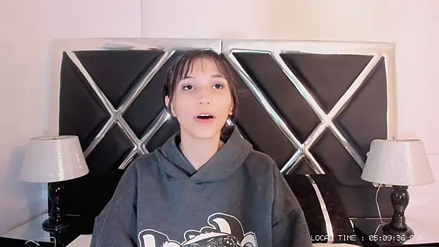 Naomi-Haruno online show from 03-20-25, 10:10