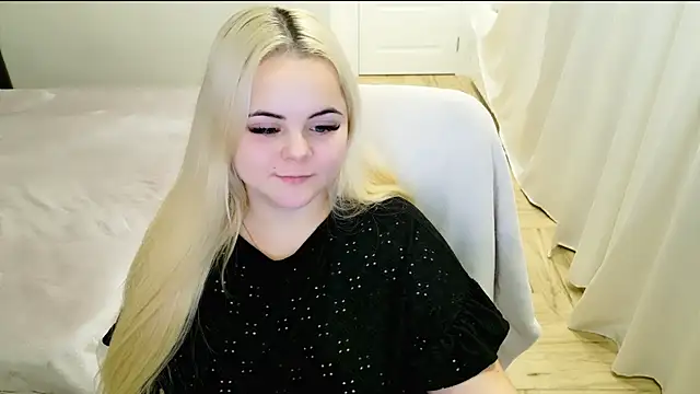 lovely-eyes online show from 01-05-25, 03:32