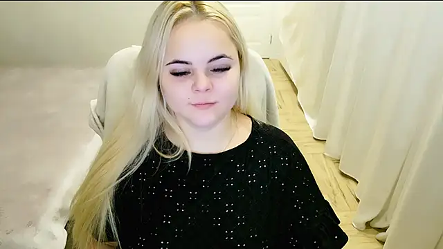 lovely-eyes online show from 01-29-25, 10:22