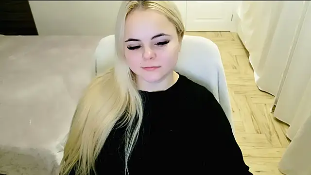 lovely-eyes online show from 02-08-25, 12:38