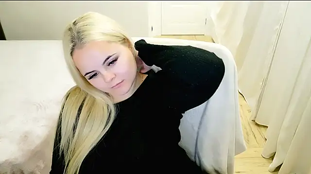 lovely-eyes online show from 03-19-25, 12:37