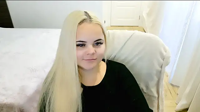 lovely-eyes online show from 03-19-25, 05:41