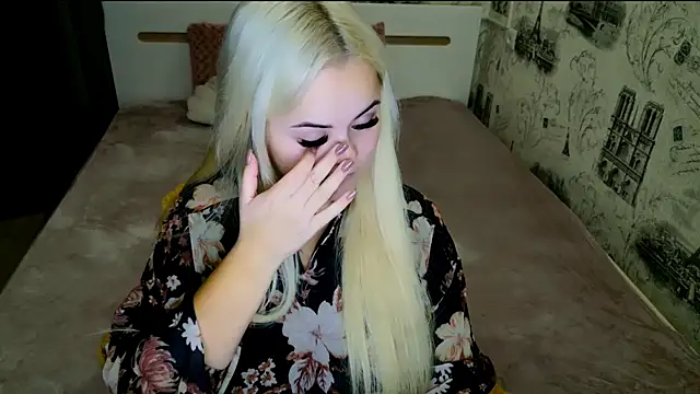 lovely-eyes online show from 09-18-25, 07:27