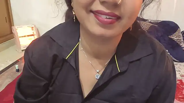 Snapshot of Gulaboo_bhabi chatting on 01-24-25, 06:03 Gulaboo bhabi online show from 01-24-25, 06:03