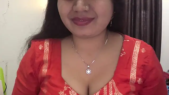Snapshot of Gulaboo_bhabi chatting on 01-29-25, 03:33 Gulaboo bhabi online show from 01-29-25, 03:33