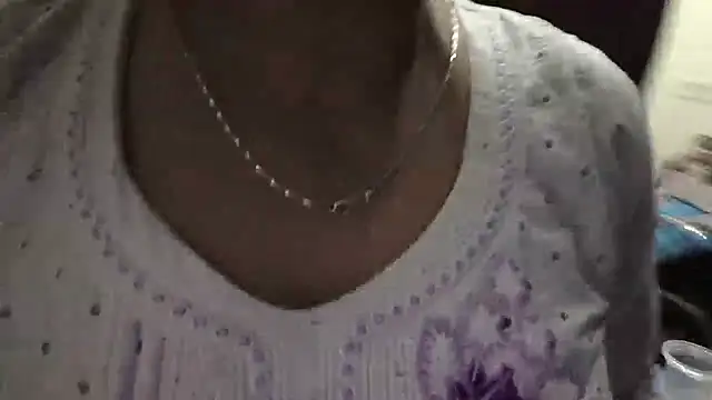 Snapshot of Gulaboo_bhabi chatting on 03-09-25, 07:59 Gulaboo bhabi online show from 03-09-25, 07:59