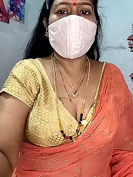 Snapshot of Rani_Darling_99 chatting on 09-14-25, 08:57 Rani Darling 99 online show from 09-14-25, 08:57