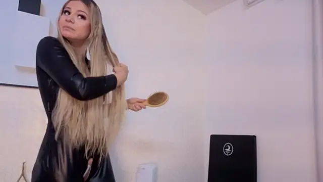 sky johnson online show from 04-17-26, 07:06